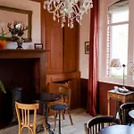 Le Jardin-chambres D'hôtes En Baie Couette-café Cahon