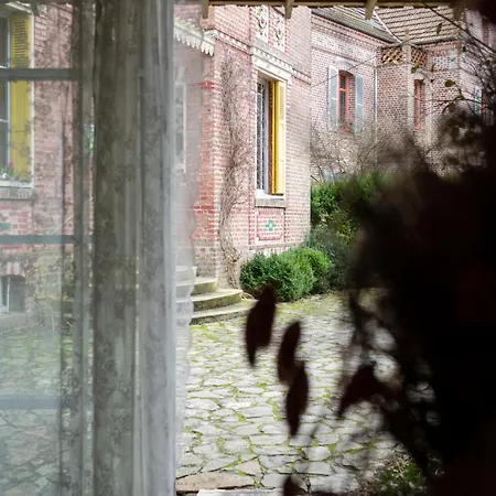 Le Jardin-chambres D'hotes En Baie Cahon