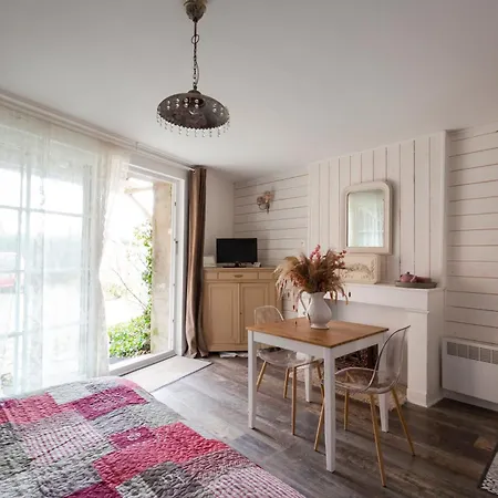 Le Jardin-chambres D'hotes En Baie 4* Cahon
