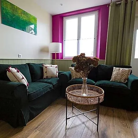 Le Jardin-chambres D'hotes En Baie Bed & Breakfast